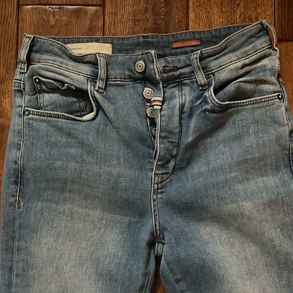 Pilcro The Icon hi-rise flare jeans size 28 P Mint condition! Anthropologie